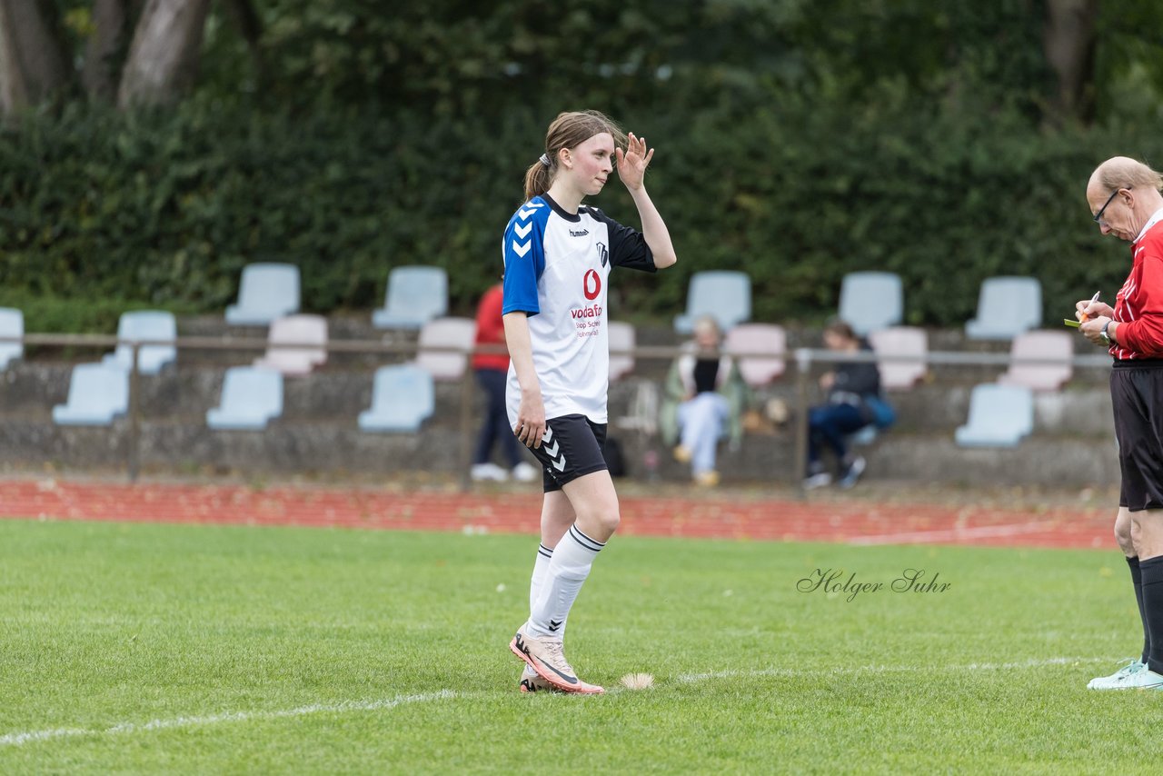 Bild 428 - wBJ VfL Pinneberg - Germania Schnelsen : Ergebnis: 15:1